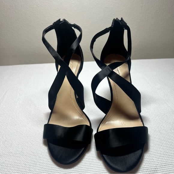 Imagine Vince Camuto Women's Black Satin Dress Pumps SZ 9 1/2 M Heels - Picture 6 of 8